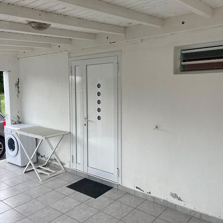 Logement De 40M2 Avec Terrasse, Moderne Et Equipe Petit-Canal ภายนอก รูปภาพ