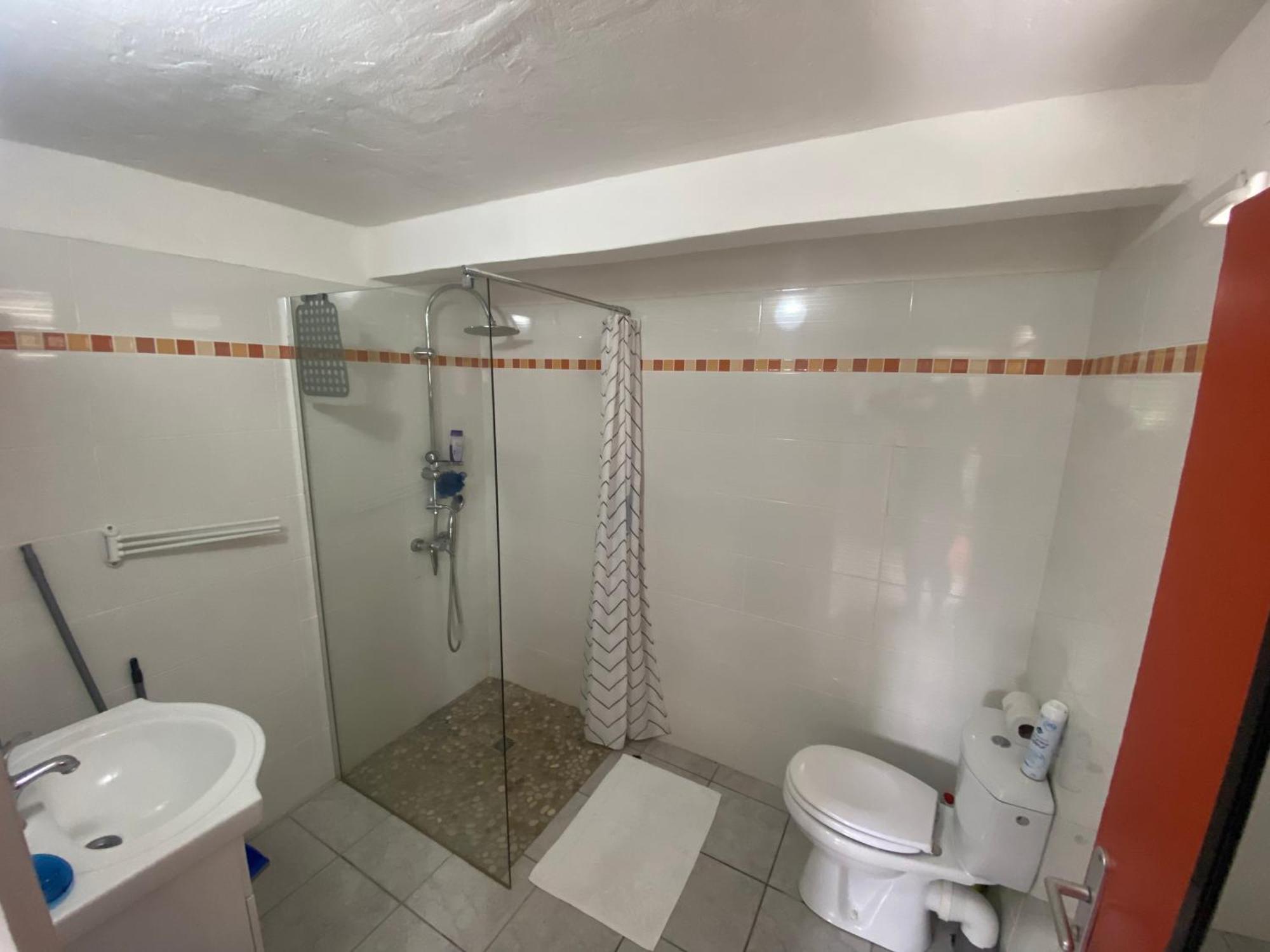 Logement De 40M2 Avec Terrasse, Moderne Et Equipe Petit-Canal ภายนอก รูปภาพ