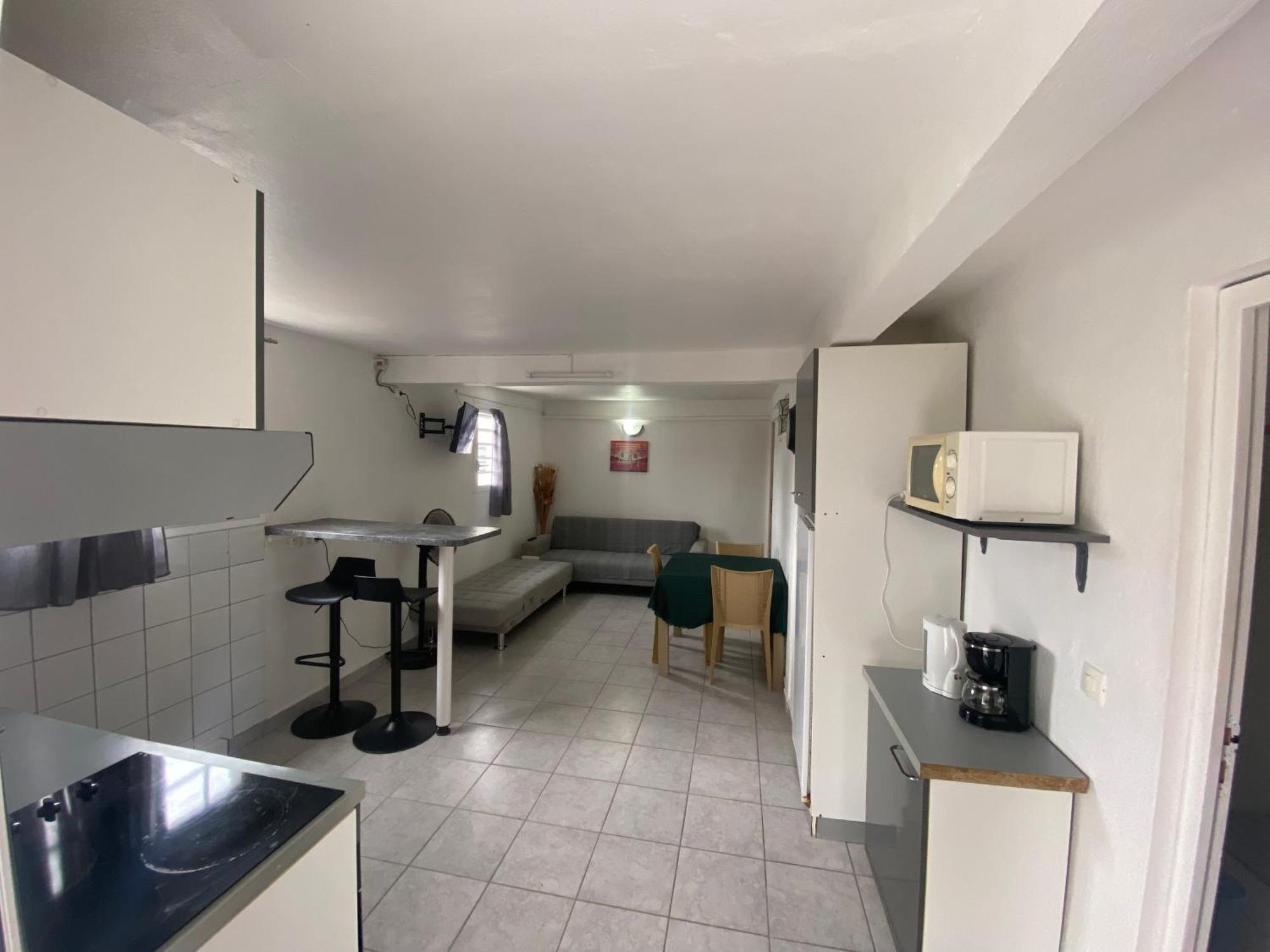 Logement De 40M2 Avec Terrasse, Moderne Et Equipe Petit-Canal ภายนอก รูปภาพ